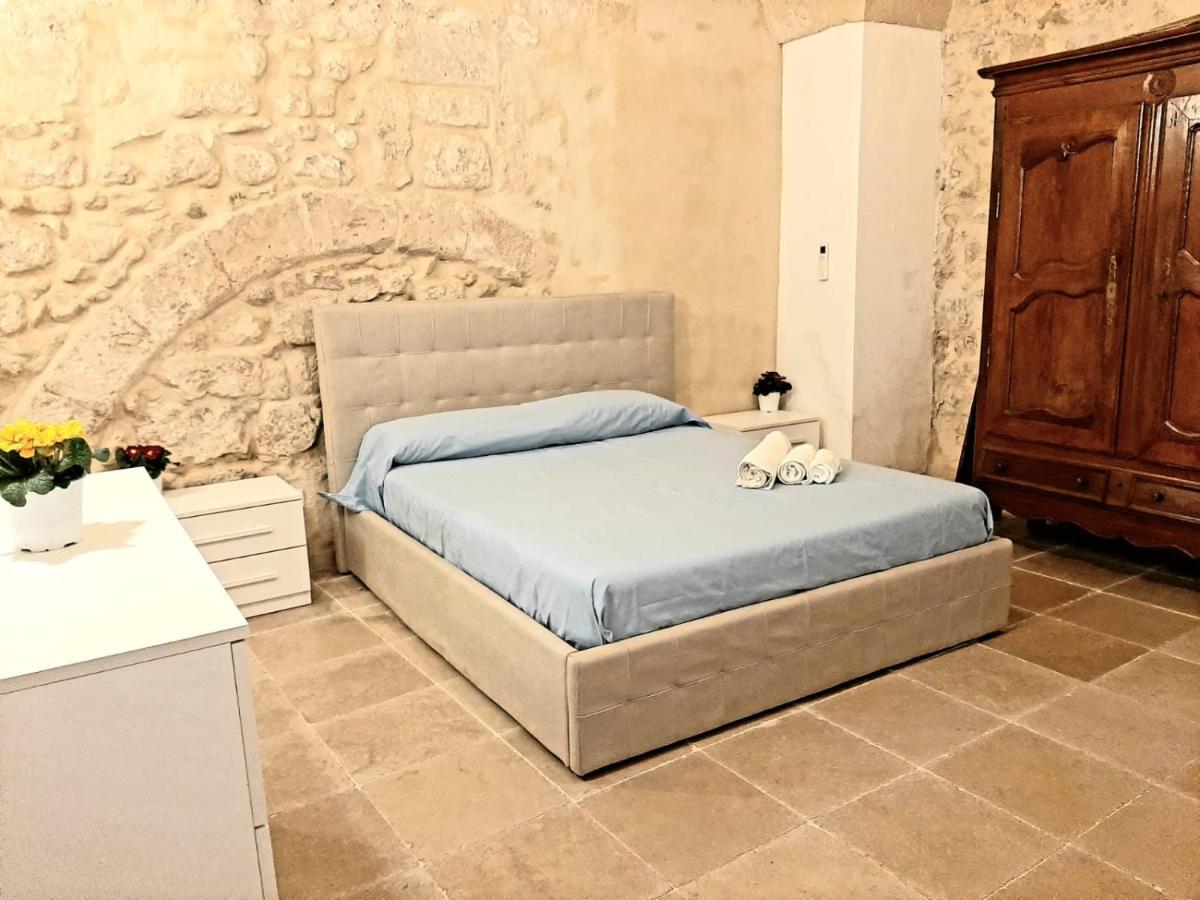 Dimora Salentina Via Scarambone Lecce Apartment ภายนอก รูปภาพ