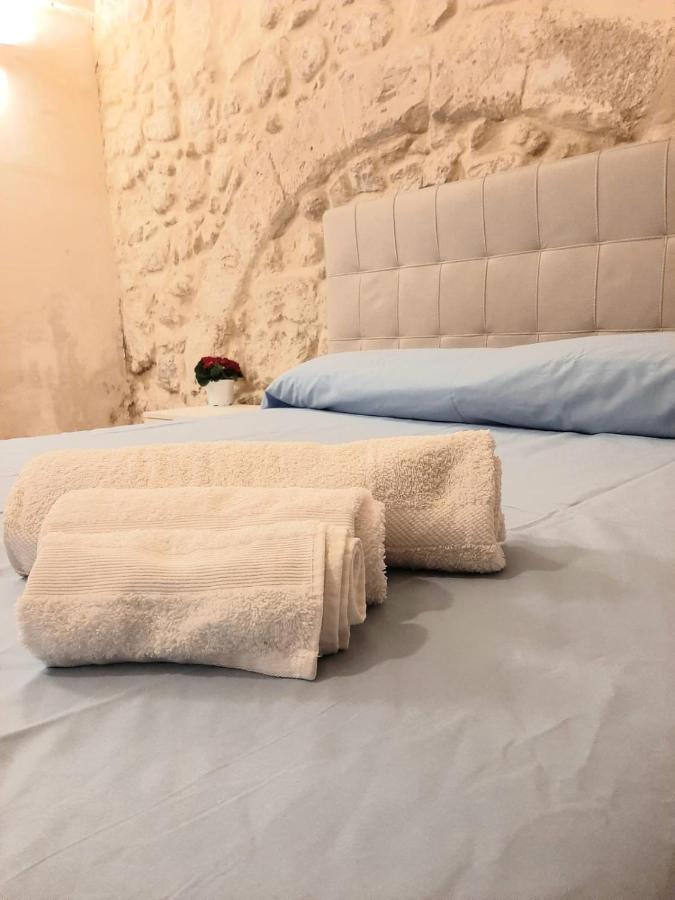 Dimora Salentina Via Scarambone Lecce Apartment ภายนอก รูปภาพ