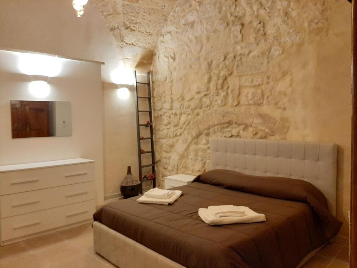 Dimora Salentina Via Scarambone Lecce Apartment ภายนอก รูปภาพ