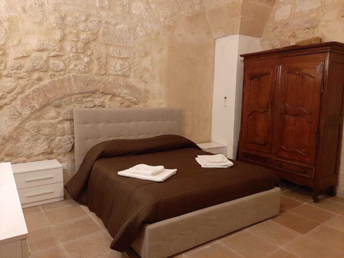 Dimora Salentina Via Scarambone Lecce Apartment ภายนอก รูปภาพ