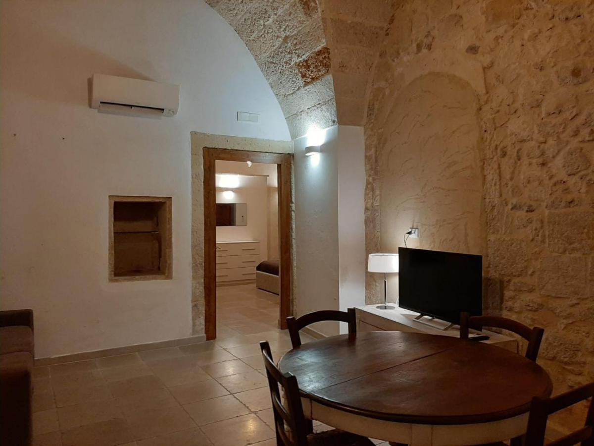 Dimora Salentina Via Scarambone Lecce Apartment ภายนอก รูปภาพ