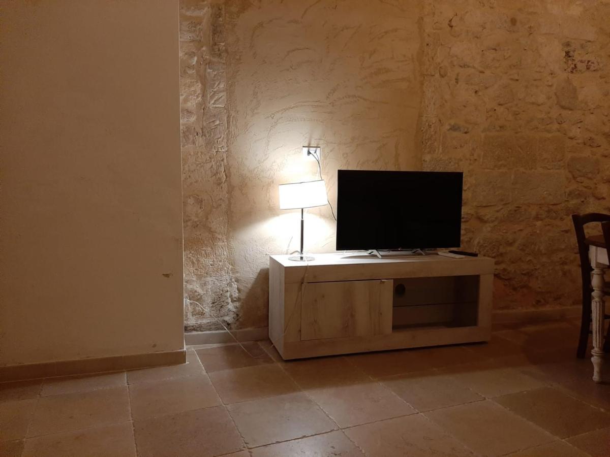 Dimora Salentina Via Scarambone Lecce Apartment ภายนอก รูปภาพ